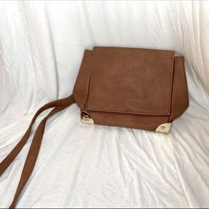 Caramel crossbody bag